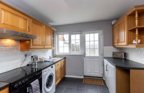 Billingham House | Park Green - Spacious 3 Bedroom House