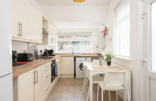 Crewe House | Park House - By Sigma Stays