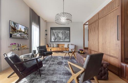 West Atherton Hotel | Park James