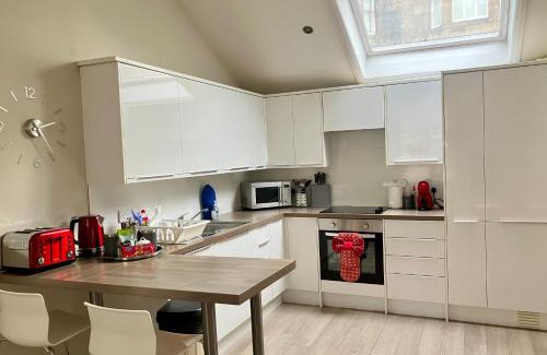 Kelvinbridge Apartment | Park Mews Glasgow