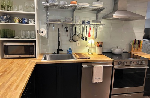 North Downtown Apartment | Park Place Apartment | Ideal Extended Stay Min. Dtwn