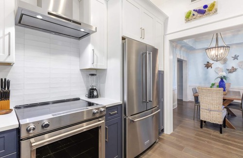 Watercolor Condo | Park Place - Park District Newly Renovated WaterColor Condo With 2 Bikes!