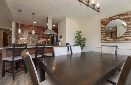 Historic District Condo | Park Place Pikes Peak Condo: Ski In, Walk To Main St