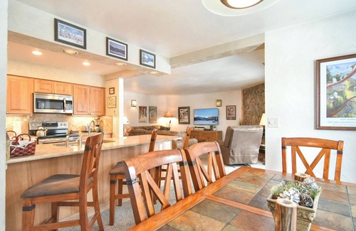 Historic District Condo | Park Place Rendezvous Condo: Ski In, Close to Downtown!