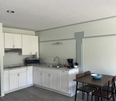 Cedar Key Apartment | Park Place Unit 123