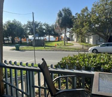 Cedar Key Apartment | Park Place Unit 123