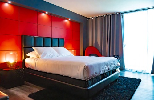 La Brea Hotel | Park Plaza Lodge Hotel