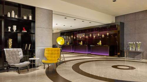 Warwick Hotel | Park Plaza Victoria London