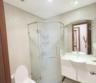 Hai Ba Trung Apartment | Park Premium Time Beautiful Corner Unit