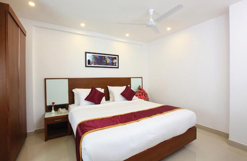 Aranmula Hotel | Park Residency Kozhencherry