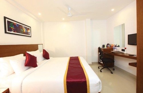 Aranmula Hotel | Park Residency Kozhencherry