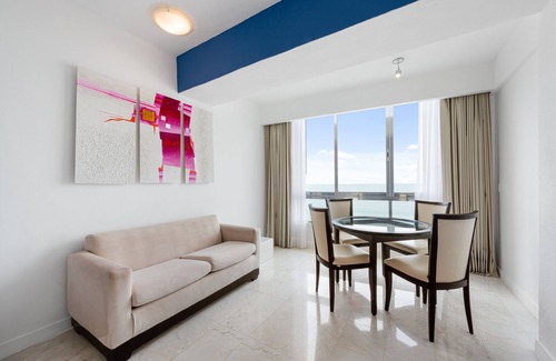 Marina Mazatlan Hotel | Park Royal Beach Mazatlán
