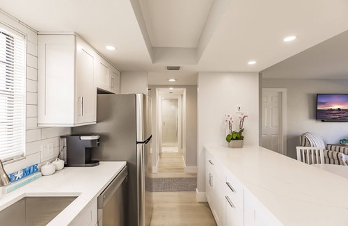 Park Shore Condo | Park Shore Resort Remodeled Deluxe Condo 2nd Floor