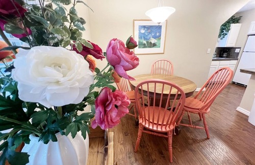 Saugatuck House | Park Side: Downtown Saugatuck Main Level Apartment, Fire Pit, BBQ