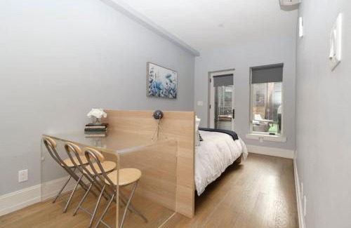 Rose Hill Apartment | Park South Central 3 Bedroom with Private Terrace