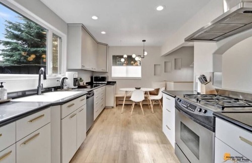 Downtown Anchorage House | Park Strip Urban Oasis
