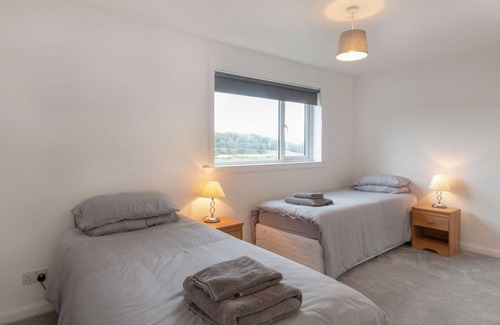Elgin House | Park View (2 Bedroom House)