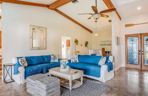 Lochmoor Waterway Estates House | Park-view, dog-friendly home with pool, lanai & AC - near golf, beaches & dining