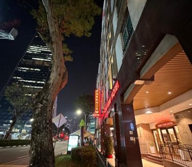 Colonial District Hotel | Park View Hotel