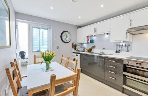 Brighton City Centre Apartment | Park View House - By My Getaways
