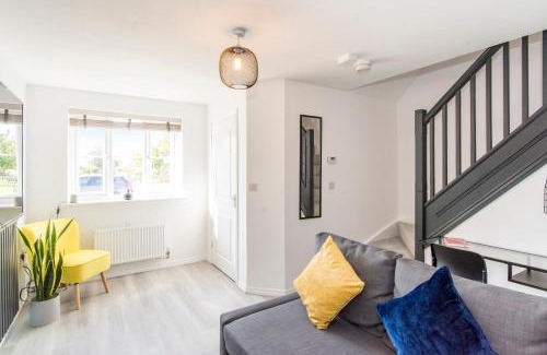 Kibworth Beauchamp House | Park view house, sleeps 5 or 6 suitable for contractors and families