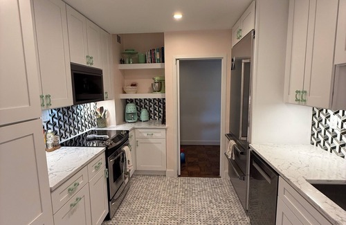 Cathedral Heights Condo | Park View Penthouse in NW DC