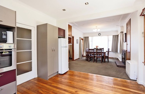 Invercargill City Centre House | Park View - Spacious inner City Home - 4 bedrooms