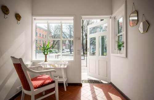 Centrs Apartment | PARKA NAMIŅŠ - 2 stāvu namiņš Viesturdārzā pērļu medniekiem!