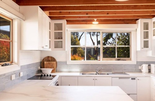 Ocean Grove House | Parker Getaway I Walk to Beach n River