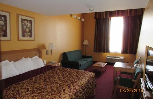 Warsaw Hotel | Parkfield Inn - Warsaw