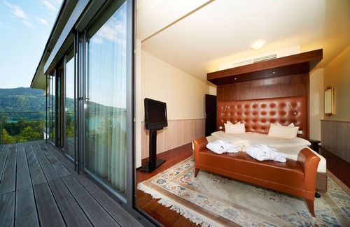 Poertschach am Woerthersee Hotel | Parkhotel Pörtschach - Das Hotelresort mit Insellage am Wörthersee