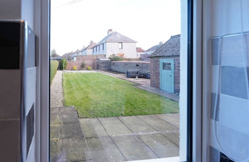 Ardrossan House | Parkhouse Villa in Ardrossan