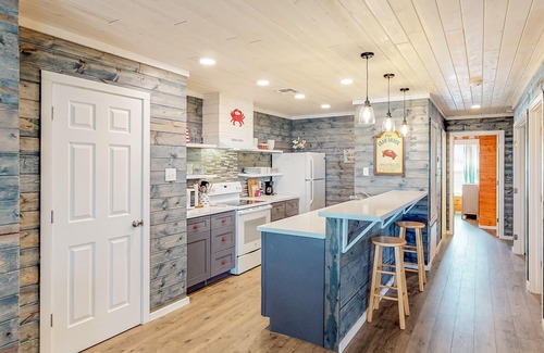 Old Town House | Parking for Boat, Close to Restaurants and Shops, Golf Cart Access