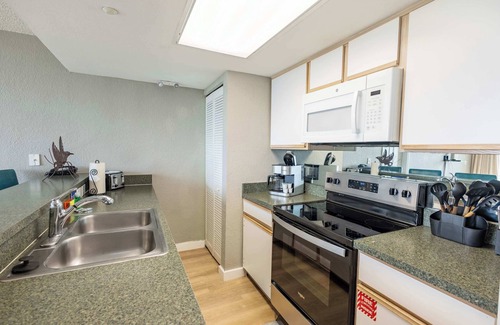Key West Condo | Parking, Pool & Pet Friendly - The Grand Turk