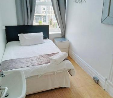 Roath House | parklane guest house