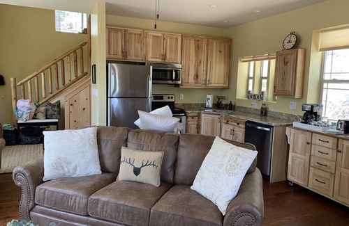 Parks Cabin | Parks Chalet- Your Flagstaff AZ home base