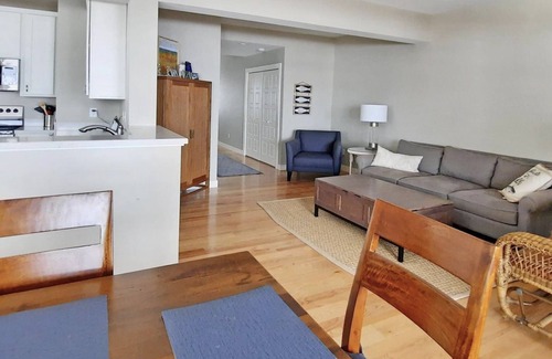 La Pointe House | Parkside Condo 1 - Condo Conveniently Located Across from Joni`s Beach
