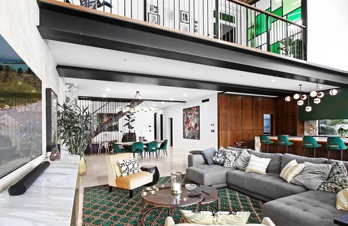 Randwick House | PARKSIDE EXTRAORDINAIRE- An entertainer's dream