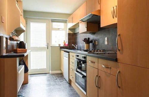 Gosport House | Parkside Haven | 2BR w/Off-Road Parking