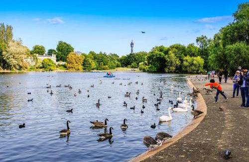 Bryanston and Dorset Square House | Parkside House - Regent's Park - by Frankie Says