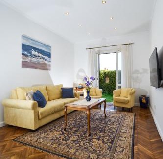 Pile Apartment | Parkside Oasis Apartment
