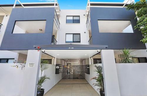 South Brisbane Apartment | Parkview Apartments
