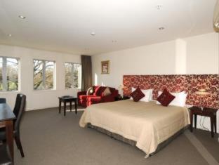 Riccarton Hotel | Parkview On Hagley