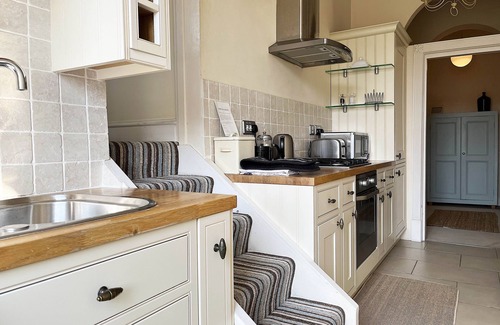 Upper Town Apartment | Parkview - Spacious apartment overlooking The Royal Crescent