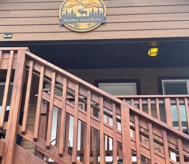 Gardiner House | ParkWay Yellowstone Guest House Room #1