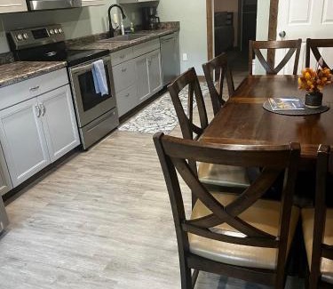Gardiner Apartment | ParkWay Yellowstone Guest Apartment