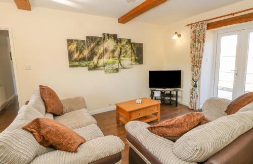 Newport House | Parlour Cottage