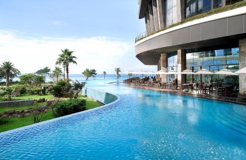 Jungmun Hotel | Parnas Hotel Jeju