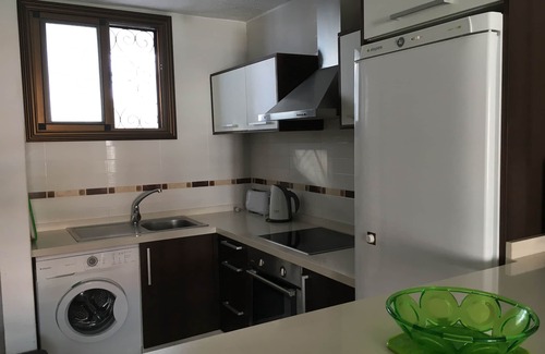 El Madronal Apartment | Parque Santiago 1, Modern 2 Bedroom Air-conditioned Apartment
