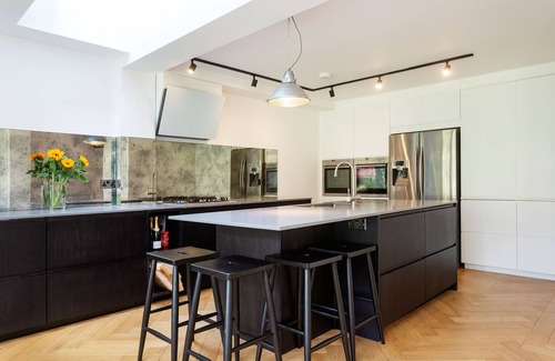Stroud Green House | Parquet Perfection in North London, by Veeve